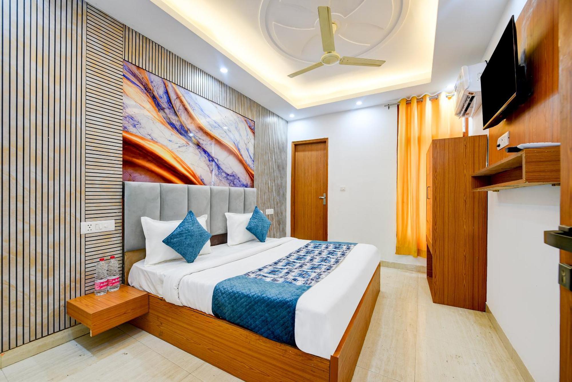 Hotel Galaxy Near Delhi Airport نيودلهي المظهر الخارجي الصورة